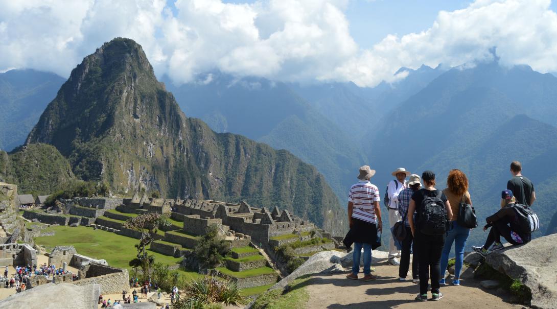 Gap Semester Peru volunteers