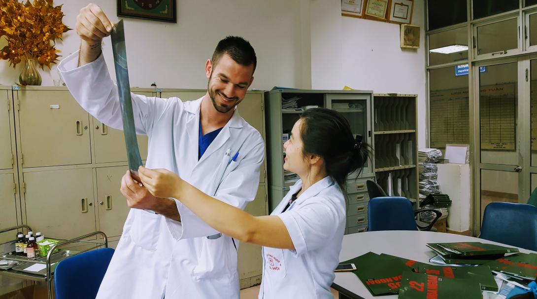 Gain clinical work experience in a hospital abroad