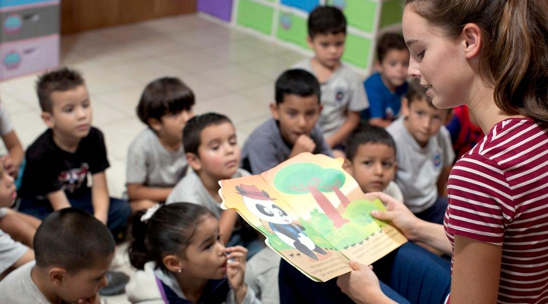 Volunteer opportunities include reading books with children in Costa Rica